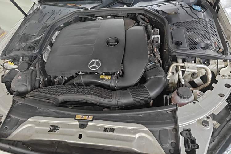 Used Mercedes-Benz C-Class 2019 C 260 Sport Edition Engine Bay
