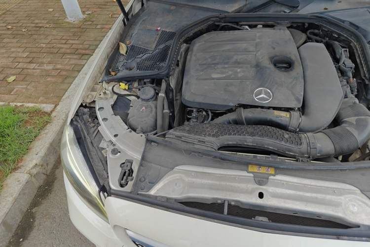 Used Mercedes-Benz C-Class 2019 C 260 Sport Edition Engine Bay Right