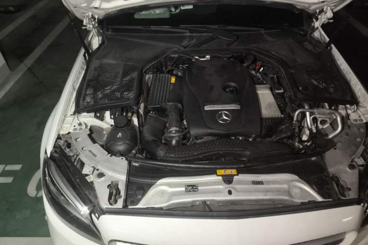Used Mercedes-Benz C-Class 2019 C 180 L Fashion Edition Sport Version Engine Bay Right