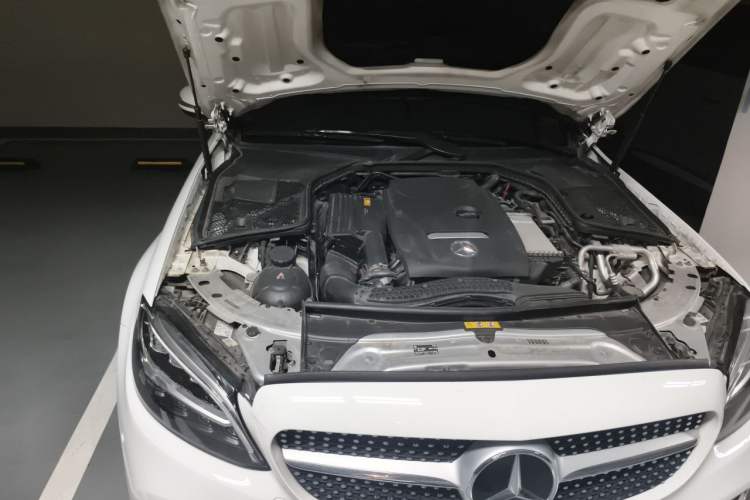 Used Mercedes-Benz C-Class 2019 C 180 L Dynamic Sports Edition Engine Bay Right