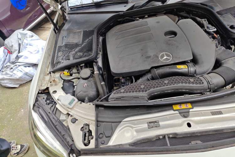 Used Mercedes-Benz C-Class 2019 Restyled C 260 L Sport Edition Engine Bay Right