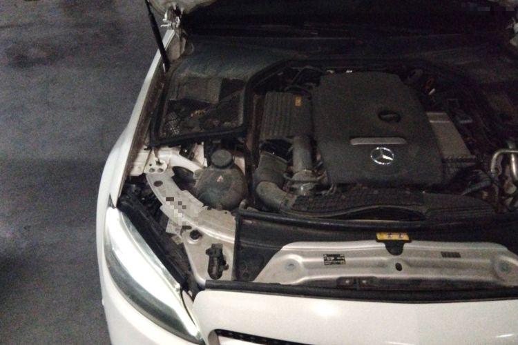Used Mercedes-Benz C-Class 2019 C 180 L Fashion Edition Sport Version Engine Bay Right
