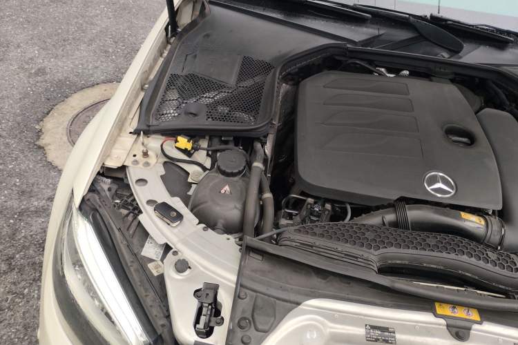 Used Mercedes-Benz C-Class 2019 Restyled C 260 L Sport Edition Engine Bay Right