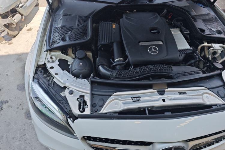 Used Mercedes-Benz C-Class 2019 C 180 L Fashion Edition Sport Version Engine Bay Right