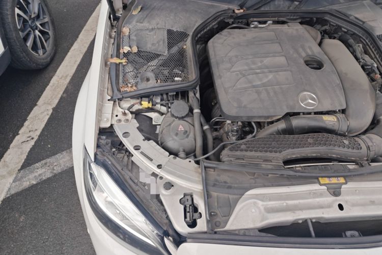 Used Mercedes-Benz C-Class 2019 C 260 Estate Engine Bay Right