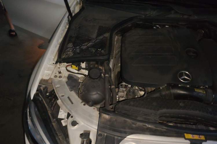 Used Mercedes-Benz C-Class 2019 C 260 Sport Edition Engine Bay Right
