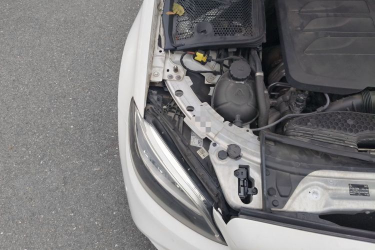 Used Mercedes-Benz C-Class 2019 C 260 Sport Edition Engine Bay Right