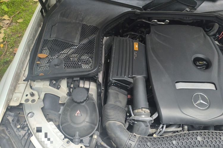 Used Mercedes-Benz C-Class 2019 C 180 L Fashion Edition Sport Version Engine Bay Right