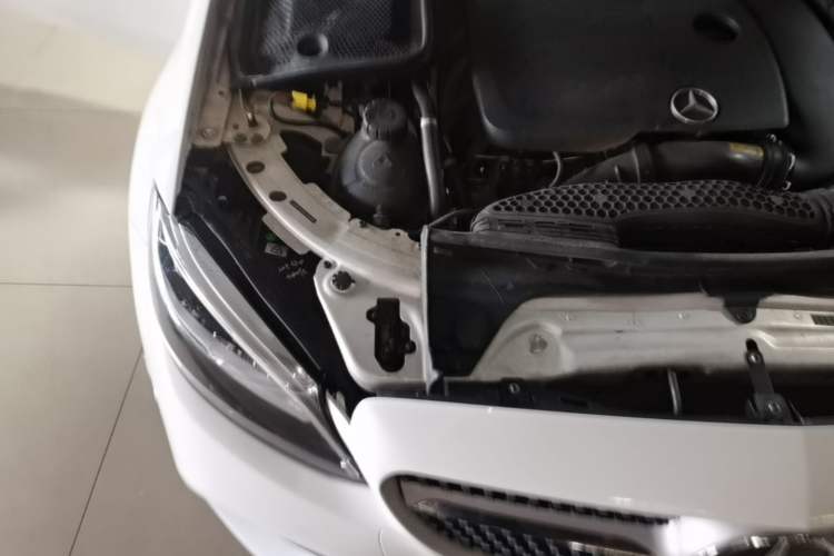 Used Mercedes-Benz C-Class 2019 Restyled C 260 L Sport Edition Engine Bay Right