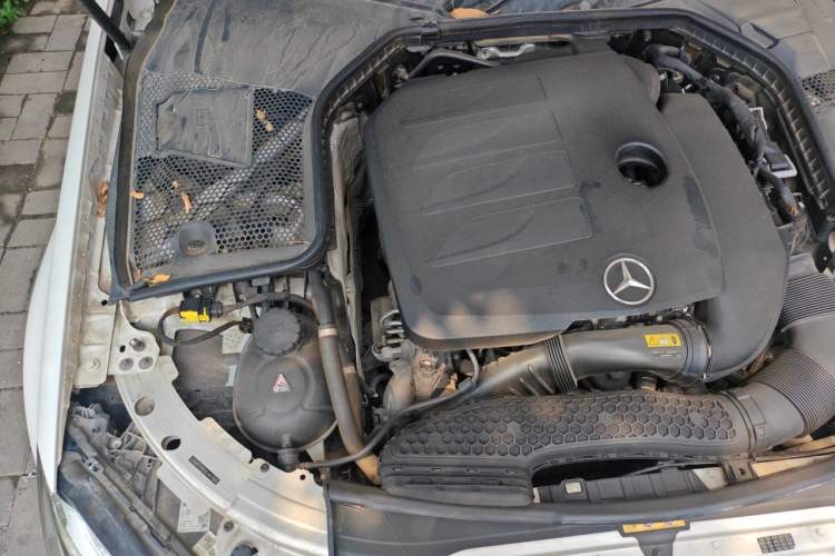 Used Mercedes-Benz C-Class 2019 C 260 Sport Edition Engine Bay Right