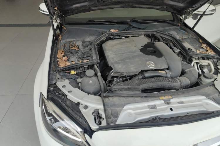 Used Mercedes-Benz C-Class 2019 C 260 Coupe Engine Bay Right