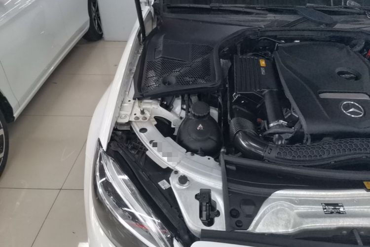 Used Mercedes-Benz C-Class 2019 C 180 L Fashion Edition Sport Version Engine Bay Right