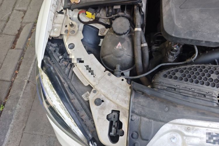 Used Mercedes-Benz C-Class 2019 C 260 Sport Edition Engine Bay Right