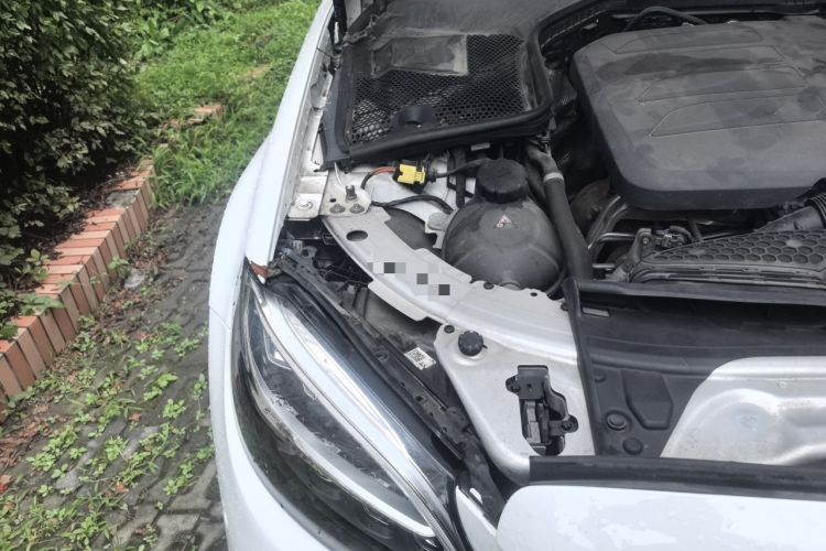 Used Mercedes-Benz C-Class 2019 C 260 L 4MATIC Sport Edition Engine Bay Right