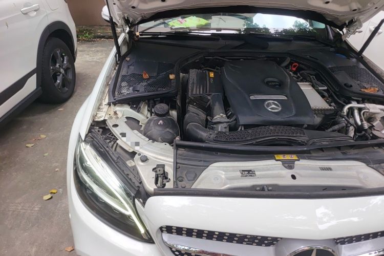 Used Mercedes-Benz C-Class 2019 C 180 L Fashion Edition Sport Version Engine Bay Right