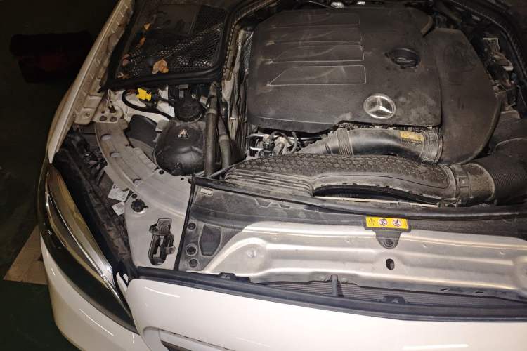 Used Mercedes-Benz C-Class 2019 C 260 Coupe Engine Bay Right
