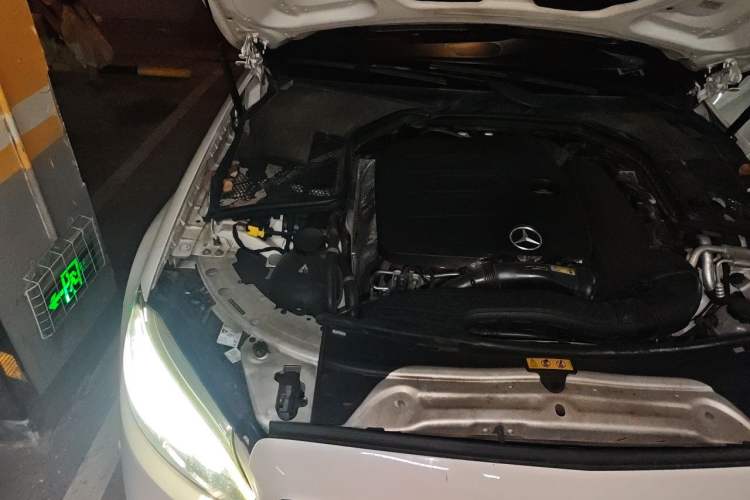 Used Mercedes-Benz C-Class 2019 C 260 Coupe Engine Bay Right