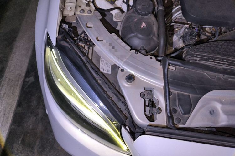 Used Mercedes-Benz C-Class 2019 Restyled C 260 L Sport Edition Engine Bay Right