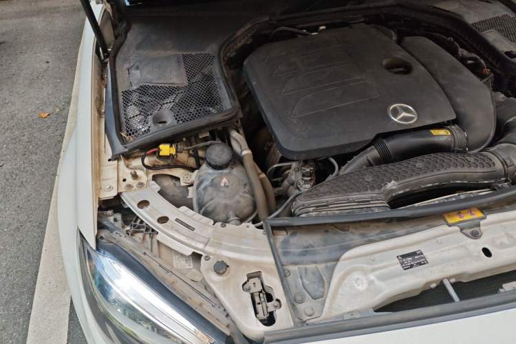 Used Mercedes-Benz C-Class 2019 C 260 L Sport Edition Engine Bay Right