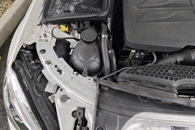 Used Mercedes-Benz C-Class 2019 Restyled C 260 L Sport Edition Engine Bay Right