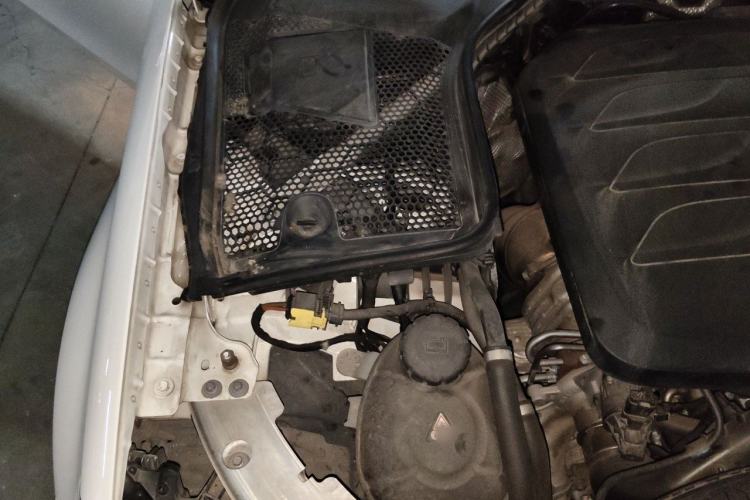 Used Mercedes-Benz C-Class 2019 C 260 Coupe Engine Bay Right