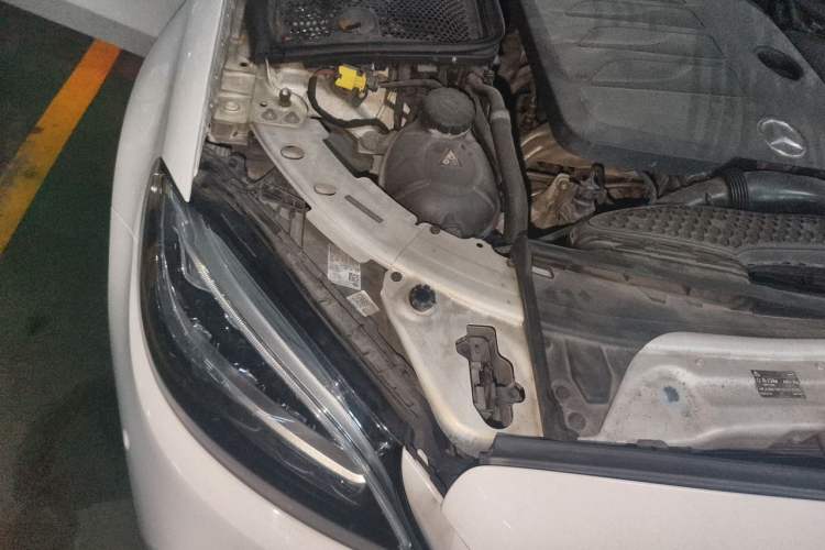 Used Mercedes-Benz C-Class 2019 C 260 Sport Edition Engine Bay Right