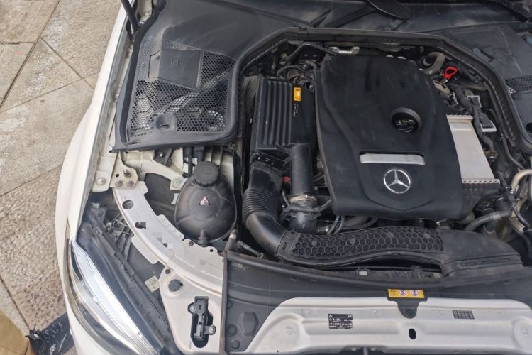 Used Mercedes-Benz C-Class 2019 C 180 L Fashion Edition Sport Version Engine Bay Right