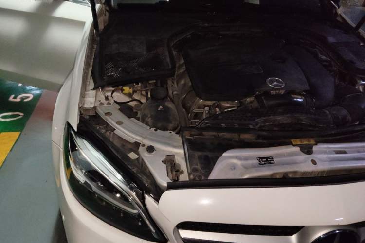 Used Mercedes-Benz C-Class 2019 Restyled C 260 L Sport Edition Engine Bay Right