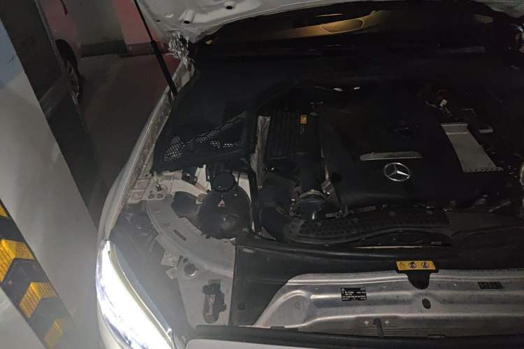 Used Mercedes-Benz C-Class 2019 C 180 L Fashion Edition Sport Version Engine Bay Right