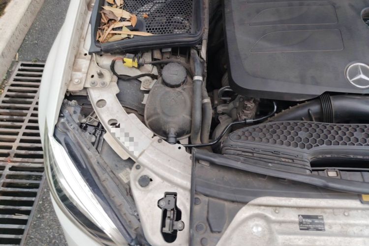 Used Mercedes-Benz C-Class 2019 C 260 L Engine Bay Right