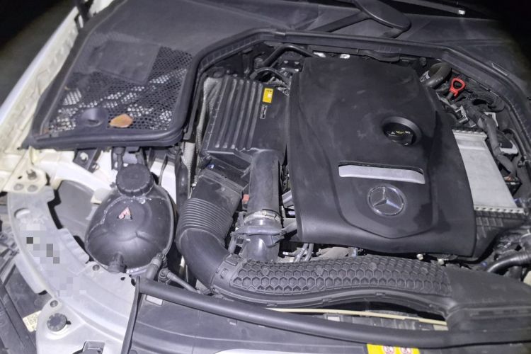 Used Mercedes-Benz C-Class 2019 C 180 L Fashion Edition Sport Version Engine Bay Right