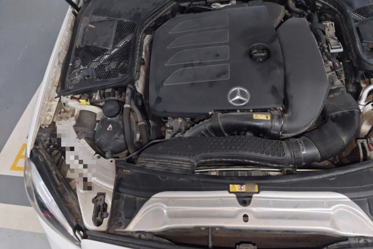 Used Mercedes-Benz C-Class 2019 C 260 Coupe Engine Bay Right