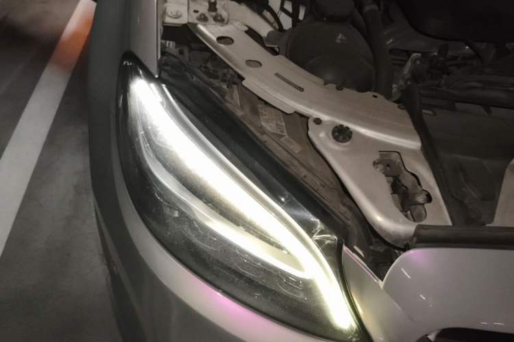 Used Mercedes-Benz C-Class 2019 C 260 Sport Edition Engine Bay Right