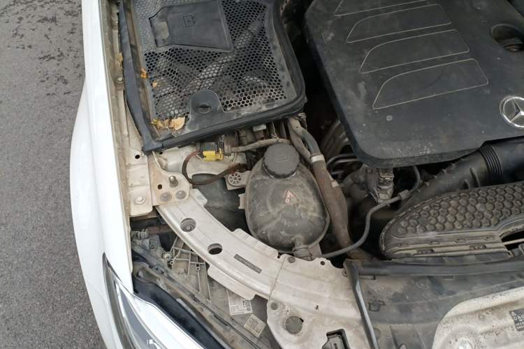 Used Mercedes-Benz C-Class 2019 C 260 Sport Edition Engine Bay Right