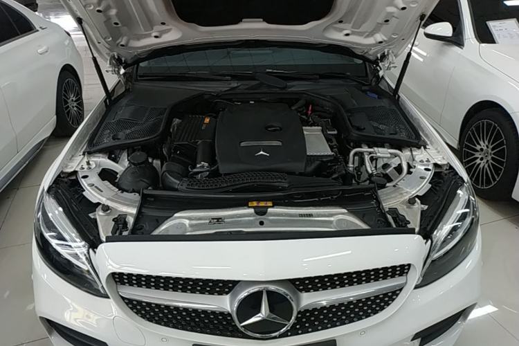 Used Mercedes-Benz C-Class 2019 C 180 L Fashion Edition Sport Version Engine Bay