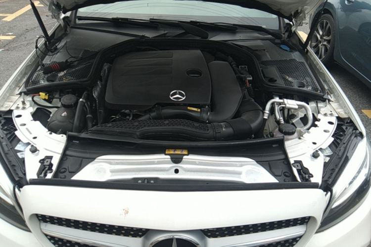 Used Mercedes-Benz C-Class 2019 C 260 Estate Engine Bay