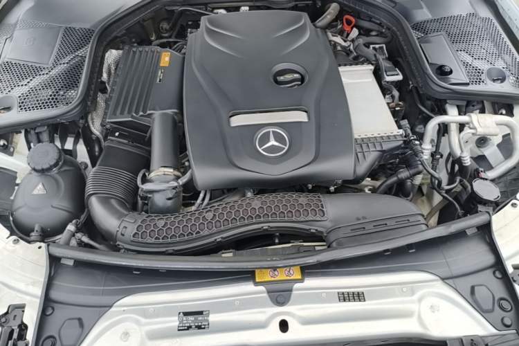 Used Mercedes-Benz C-Class 2019 C 180 L Fashion Edition Sport Version Engine Bay