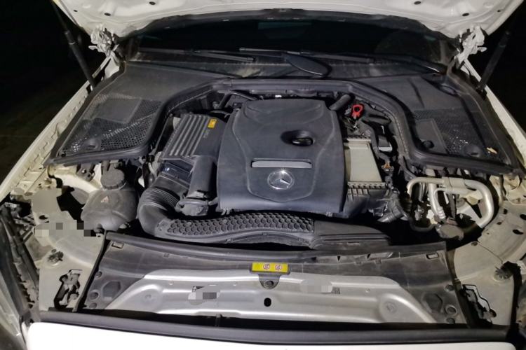 Used Mercedes-Benz C-Class 2019 C 180 L Fashion Edition Sport Version Engine Bay