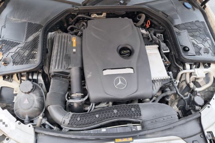 Used Mercedes-Benz C-Class 2019 C 180 L Fashion Edition Sport Version Engine Bay