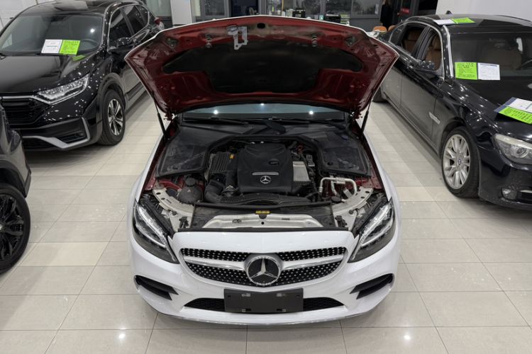 Used Mercedes-Benz C-Class 2019 C 180 L Fashion Edition Sport Version Engine Bay