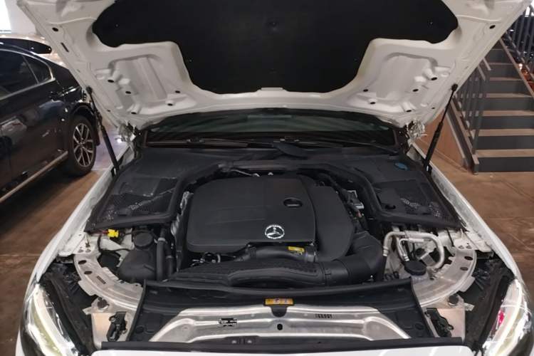 Used Mercedes-Benz C-Class 2019 C 260 L Sport Edition Engine Bay