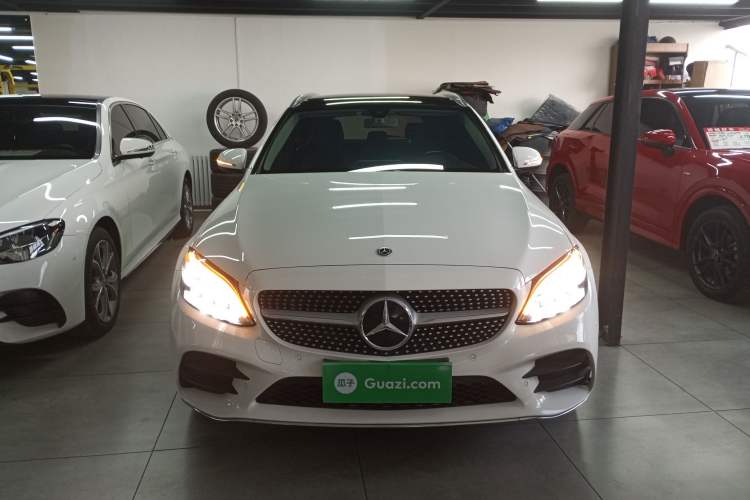 Used Mercedes-Benz C-Class 2019 C 260 Estate Exterior 1