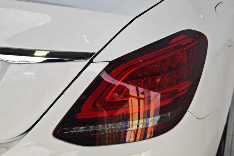 Used Mercedes-Benz C-Class 2019 C 260 L Sport Edition Exterior 10