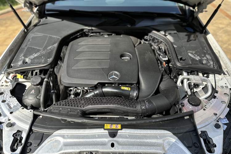 Used Mercedes-Benz C-Class 2019 C 260 Estate Exterior 10
