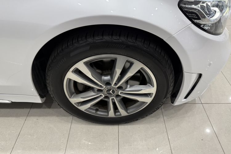 Used Mercedes-Benz C-Class 2019 C 180 L Fashion Edition Sport Version Exterior 10