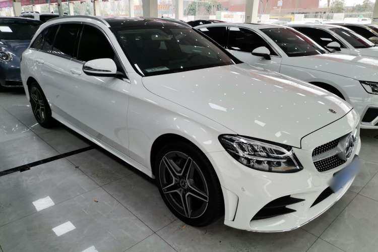 Used Mercedes-Benz C-Class 2019 C 260 Estate Exterior 2