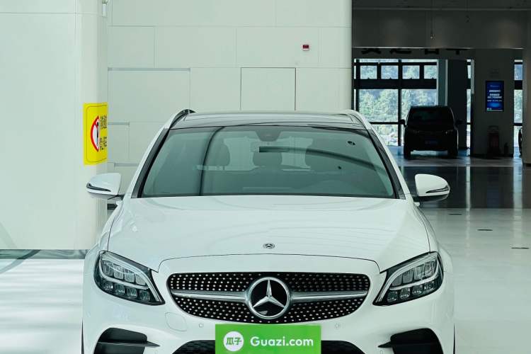 Used Mercedes-Benz C-Class 2019 C 180 Estate Exterior 2