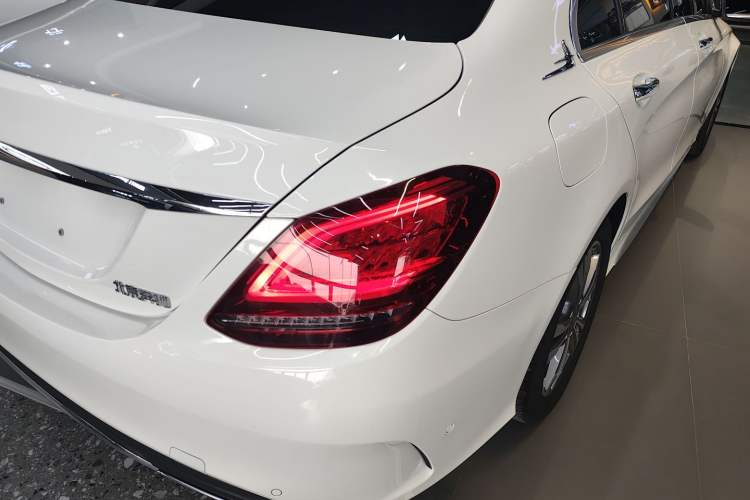 Used Mercedes-Benz C-Class 2019 C 180 L Fashion Edition Sport Version Exterior 3