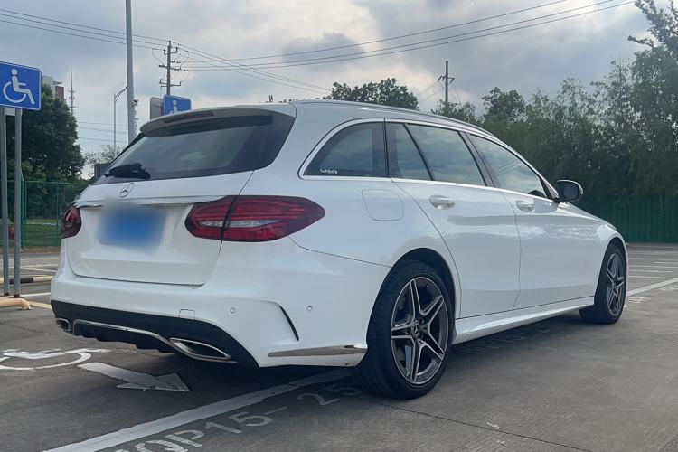 Used Mercedes-Benz C-Class 2019 C 260 Estate Exterior 3