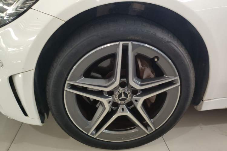 Used Mercedes-Benz C-Class 2019 C 260 Estate Exterior 3